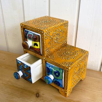 Preview: DEKO Minischränkchen handbemalt- 3 bunte Keramikschubladen für Gewürze/Schmuck /Ausrichtung rechts