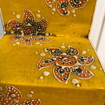 Preview: Cabinet Treppe bemalt 6 Schubladen rechts 21x12x23 cm