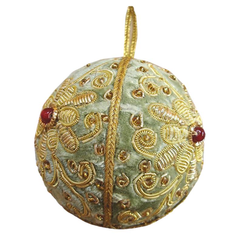 Edle Baumkugel aus Samt , reichlich verziert - grün